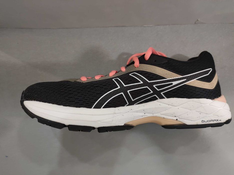 Asics N37/23sm.Маратонки за спорт.Нови,оригинал с кутии.