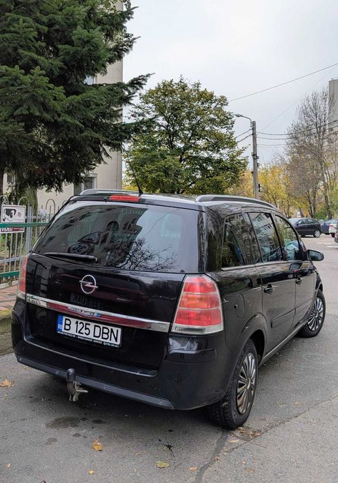 OPEL ZAFIRA B -7 locuri - 1,8 Benzina