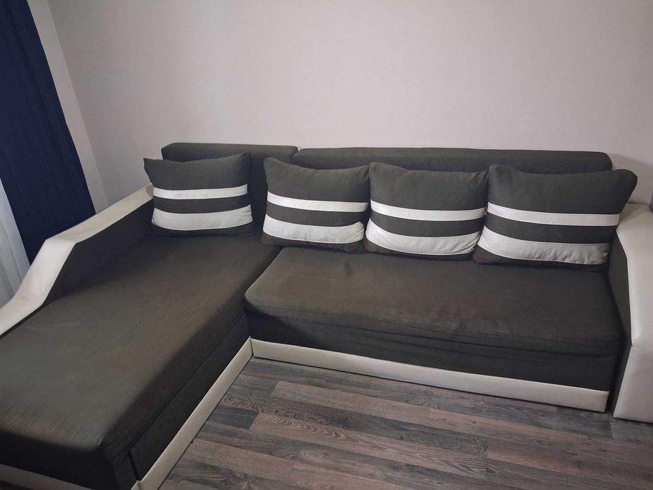 Продавам Ъглов диван