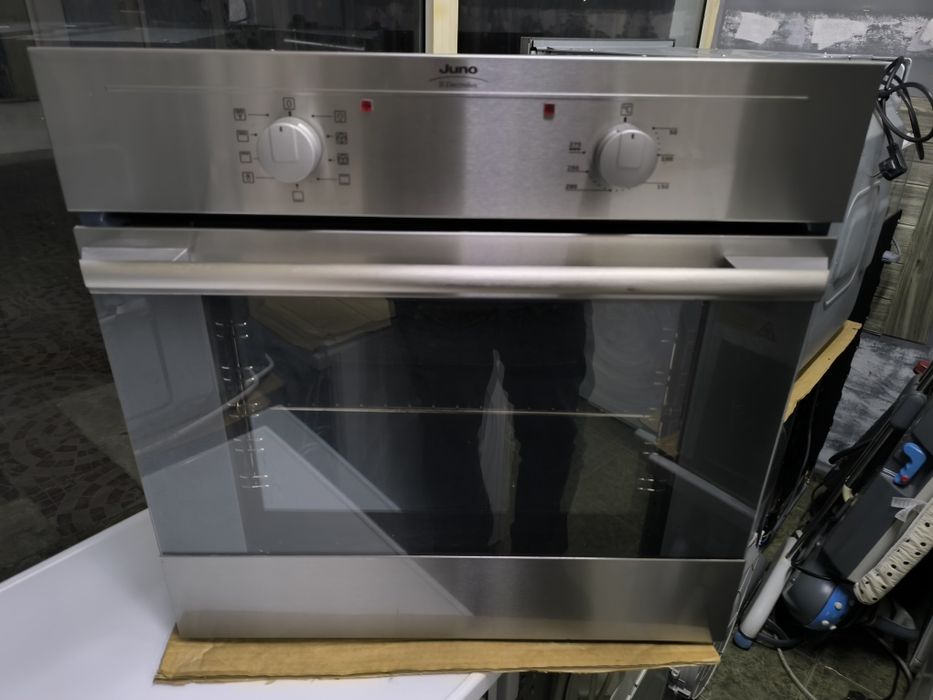 Фурна JUNO Electrolux - JOB 50000 X - 9 функции с вентилатор.