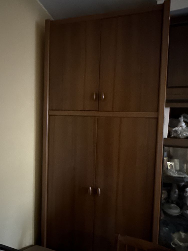 Продам два шкафа