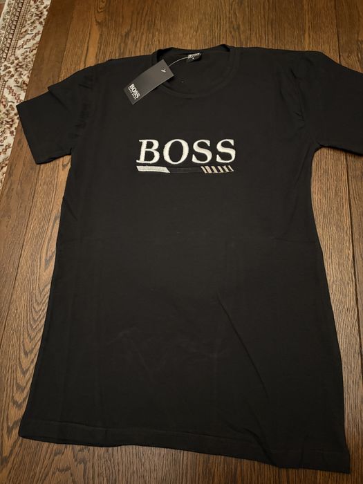 tricou hugo boss M