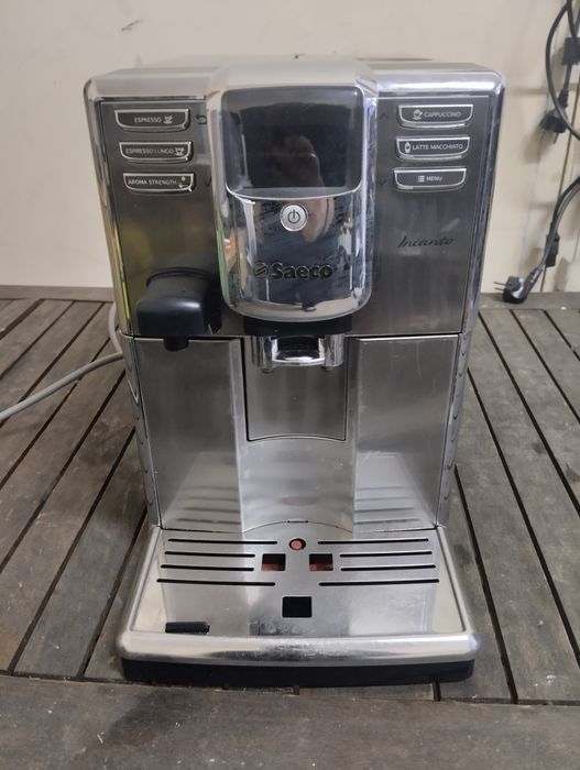 Продавам saeco incanto