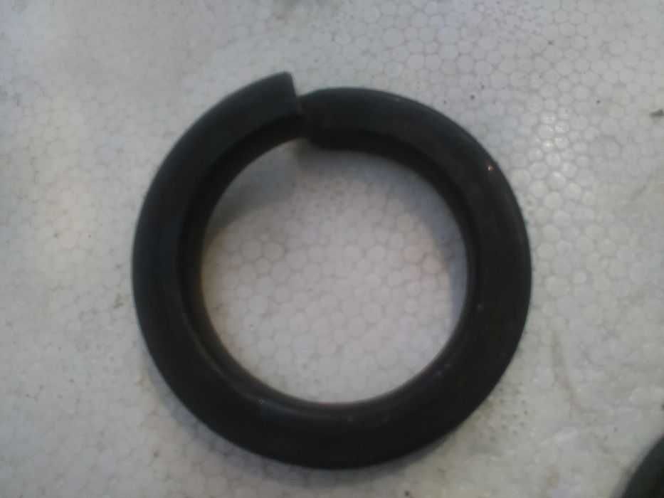 Гроверные шайбы .