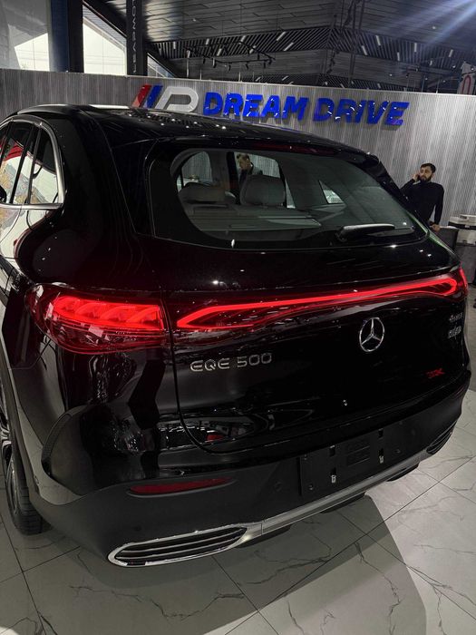 Meredes Benz eqe 500 matic new