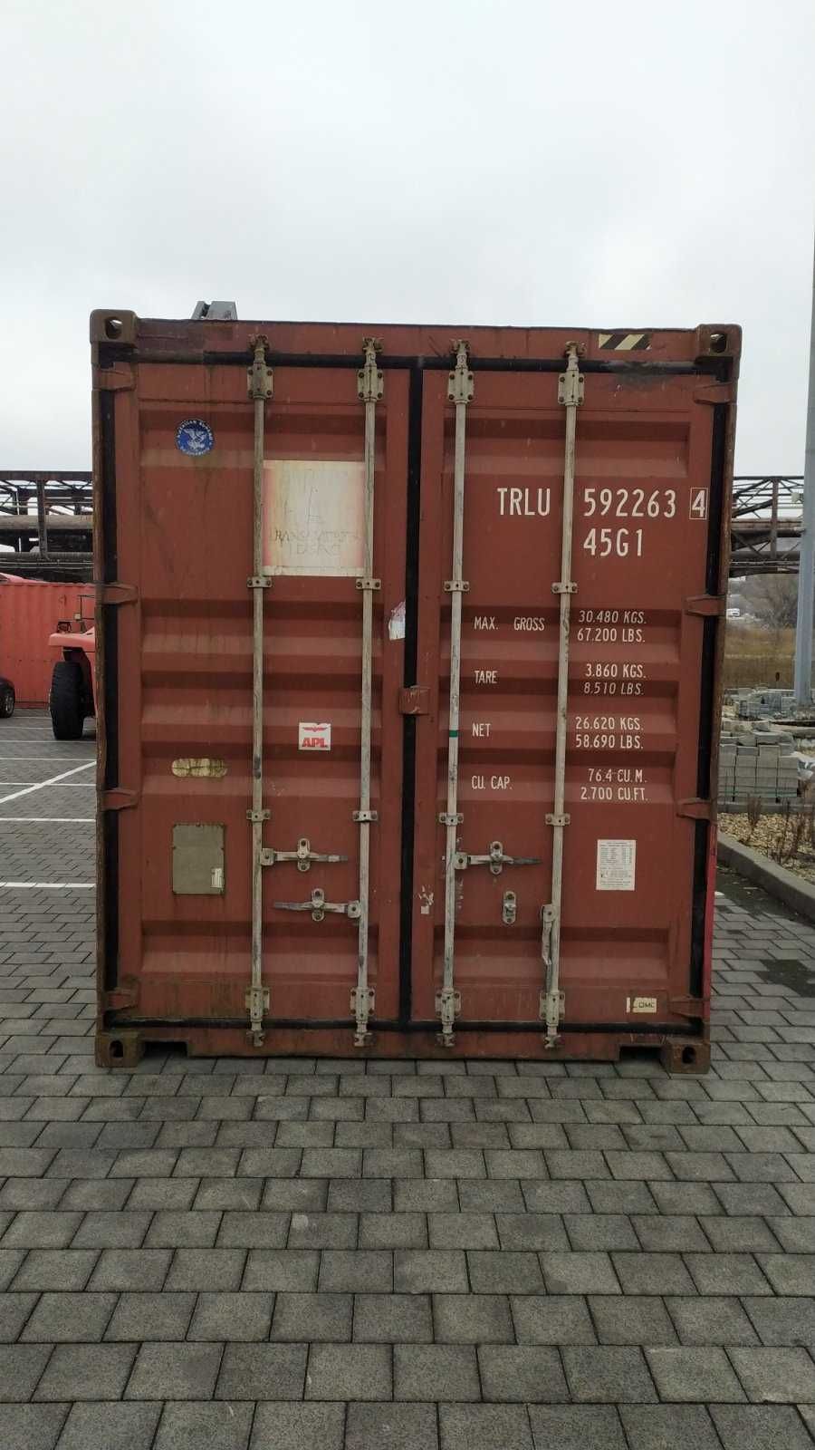 метални морски контейнери