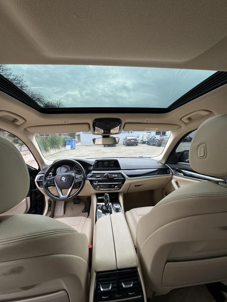 Bmw G30 2018 Година На части бензин