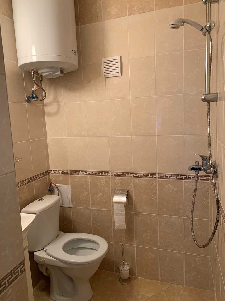Дава се под наем Едностаен апартамент в Бургас, Лазур - 65 кв.м за 400 € - Снимка #19