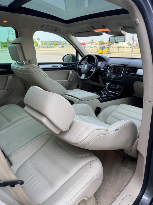 Vw Touareg/ 3.0- 245 cp/ an 2013/ pret 12999 !!