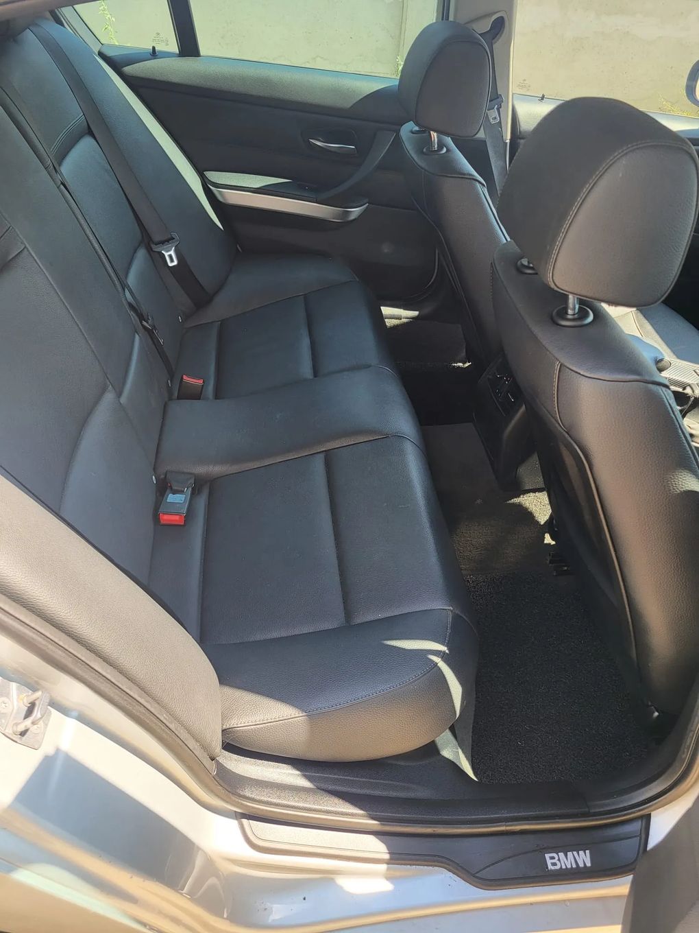 Dezmembram/Piese BMW E90 LCI 2.0 D 177 CP