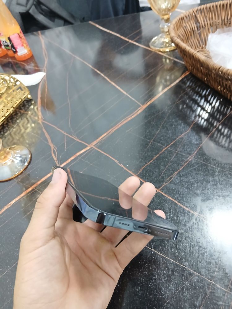 iphone12 Pro Max 128gb 76yomkis ideal faqat ekran shishasu alishgan