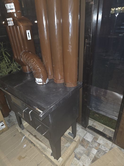 soba de gătit  cu cuptor si plită