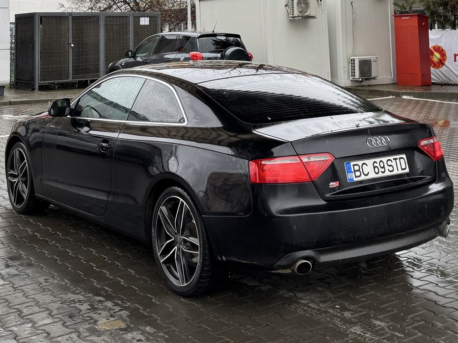 Audi A5 2.7 TDI S line 250cp 2009 Automat 8+1 Full Led jante 19