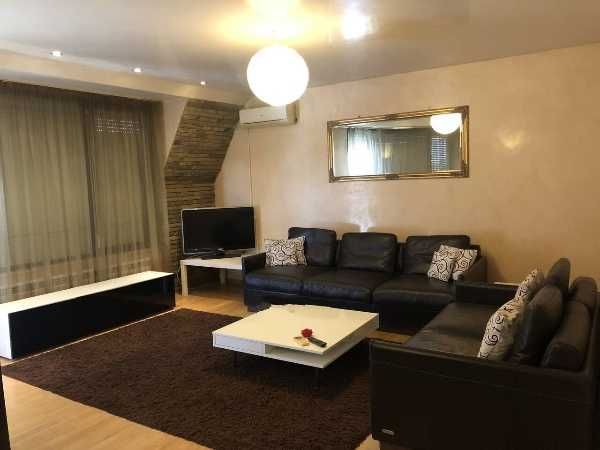 Продава се Многостаен апартамент в Пловдив, Център - 119 кв.м за 1471 €/кв.м - Снимка #1