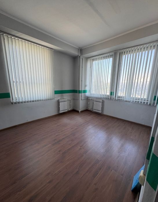 Офисы 18м² 36м² возле метро Мирзо Улукбек вдоль дороги