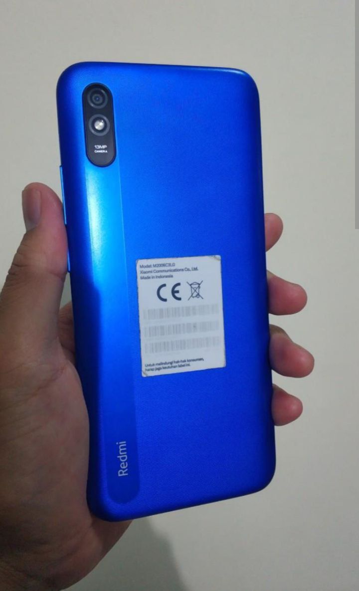 Redmi 9A. 32/2  (700 ming)