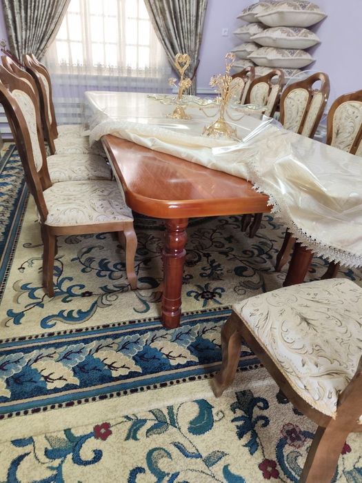 Stol stul mebel sotiladi xolati yaxshi