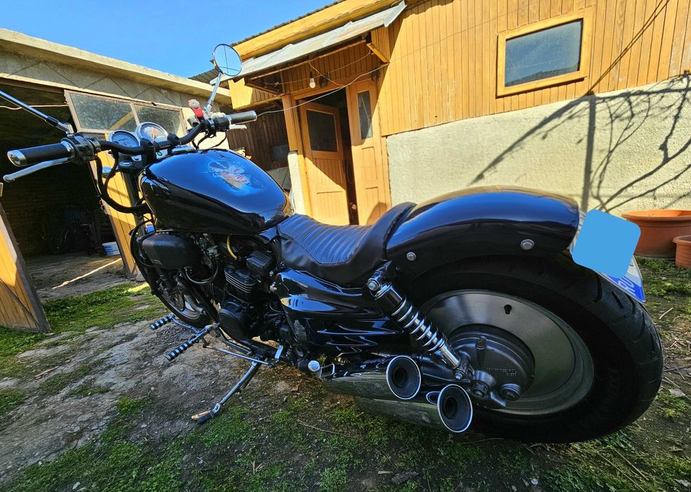 Honda Super Magna V4 Bobber
