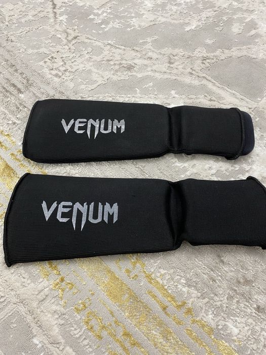 Щиток для ног и бандаж для спорта