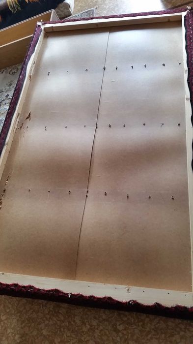 Подарявам матрак с дървена основа