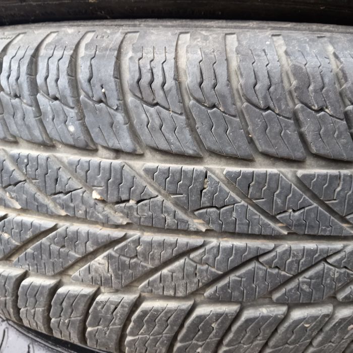 Vănd 4 roți Golf 4