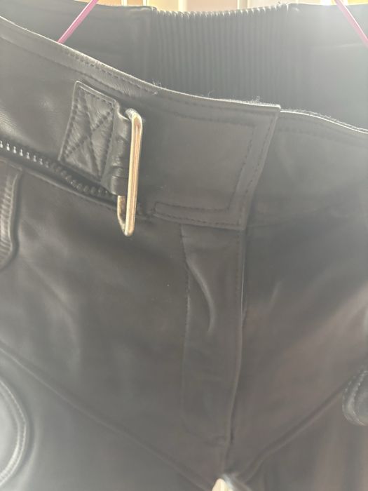 Продавам Мото Панталон размер С за жена до 60кг.