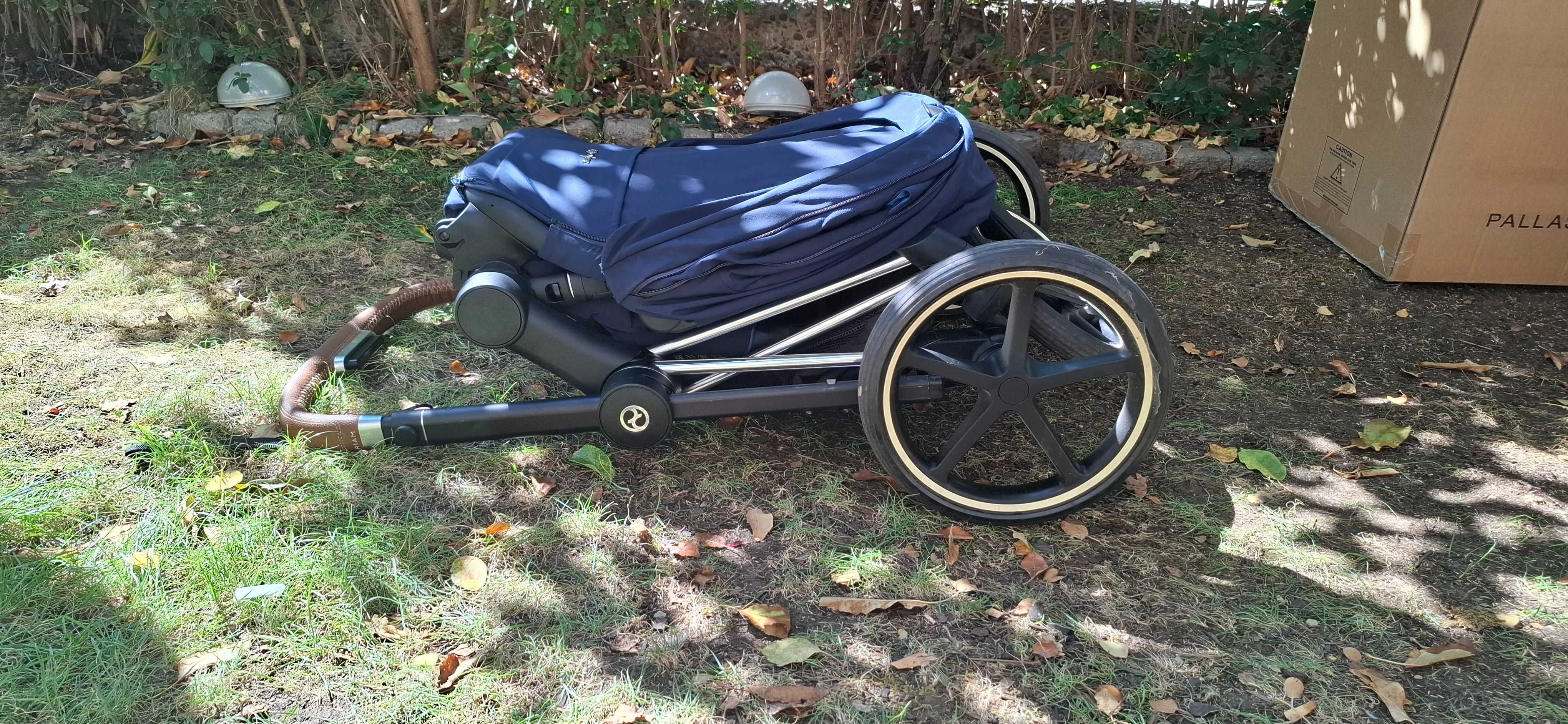 Cybex Priam Lux Platinum - комплект + 2 летни коша