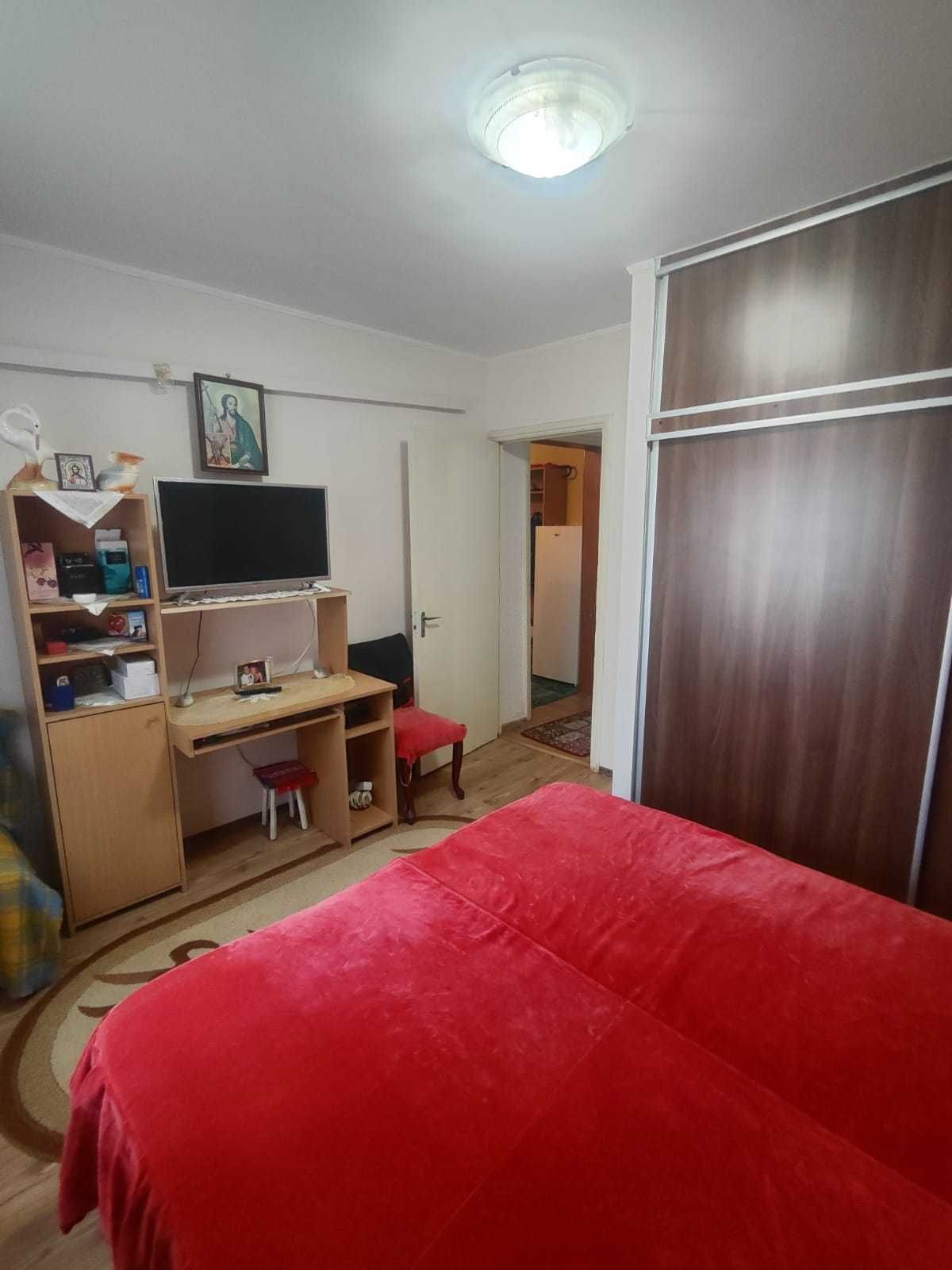 Proprietar vand apartament 2 camere decomandat Tomis Nord, Hortensiei