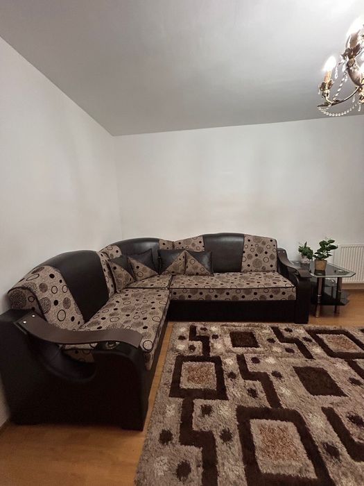 Coltar living extensibil din piele