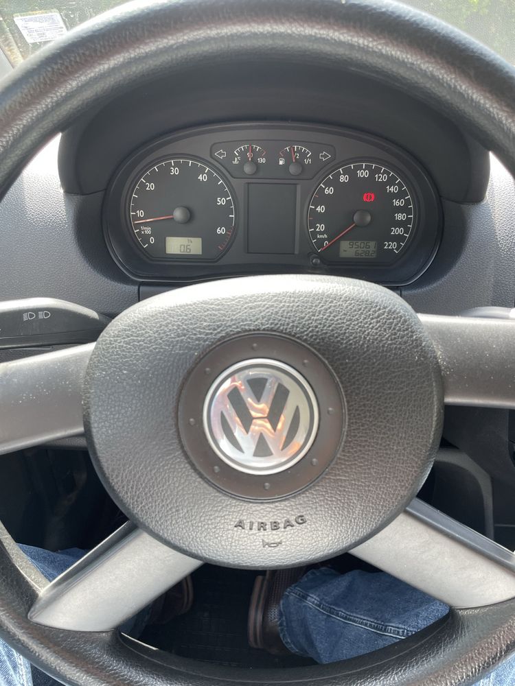 Продавам VW Polo 1.2