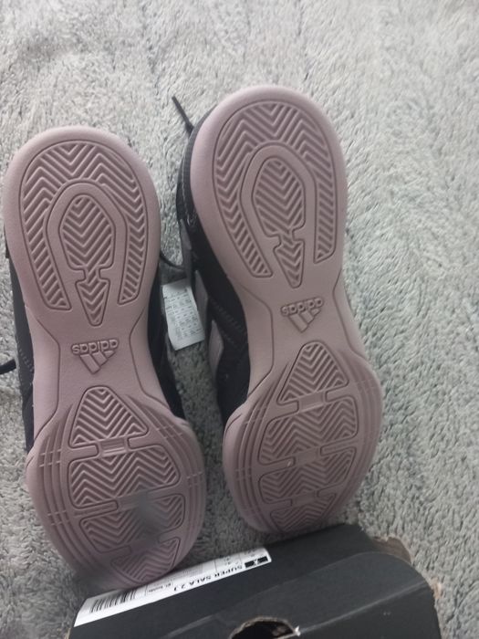 Нови оригинални маратонки