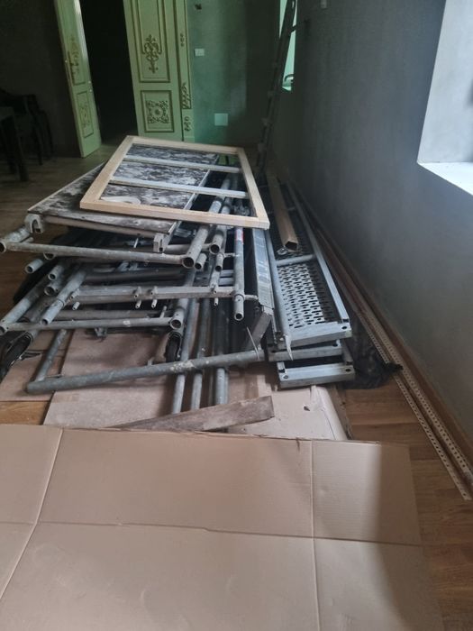 De vânzare Schelă pe roti