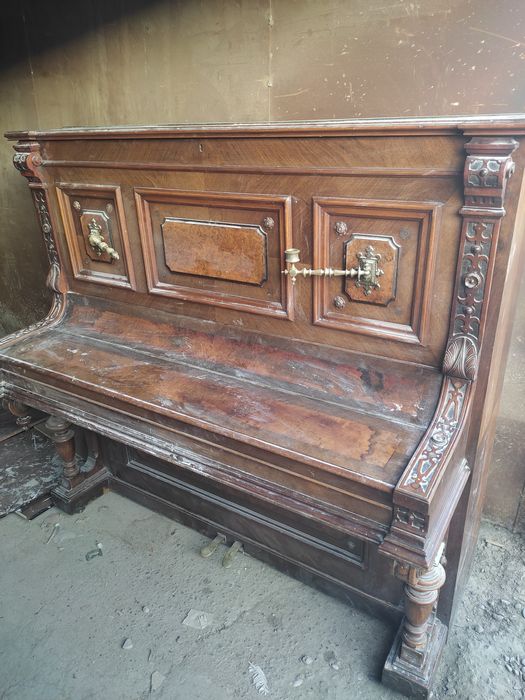 Pianina antekvar xolati oʻrtacha