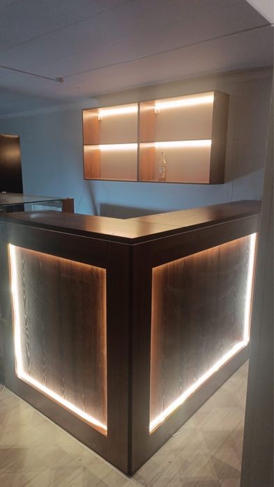 Изготоаление барных стоек ресепшен