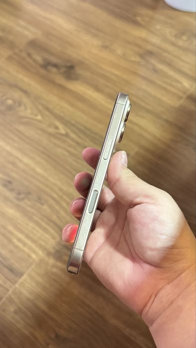 Продается IPhone 16 pro