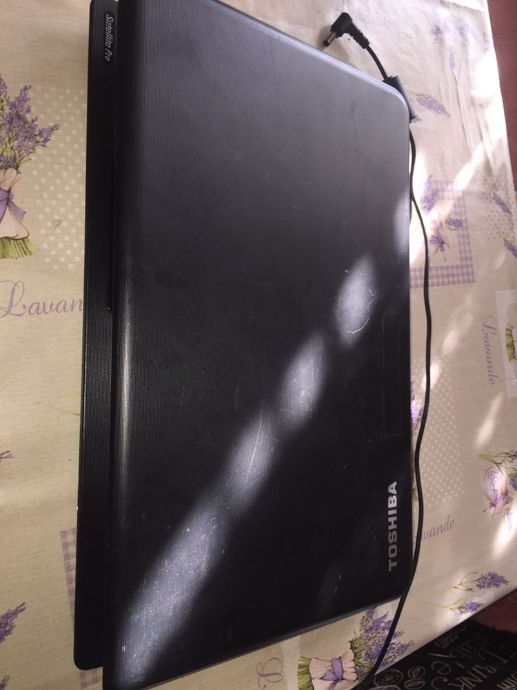 Laptop Toshiba Pro c50, Intel i3, 500 gb, bluetooth, HDMI, baterie ok