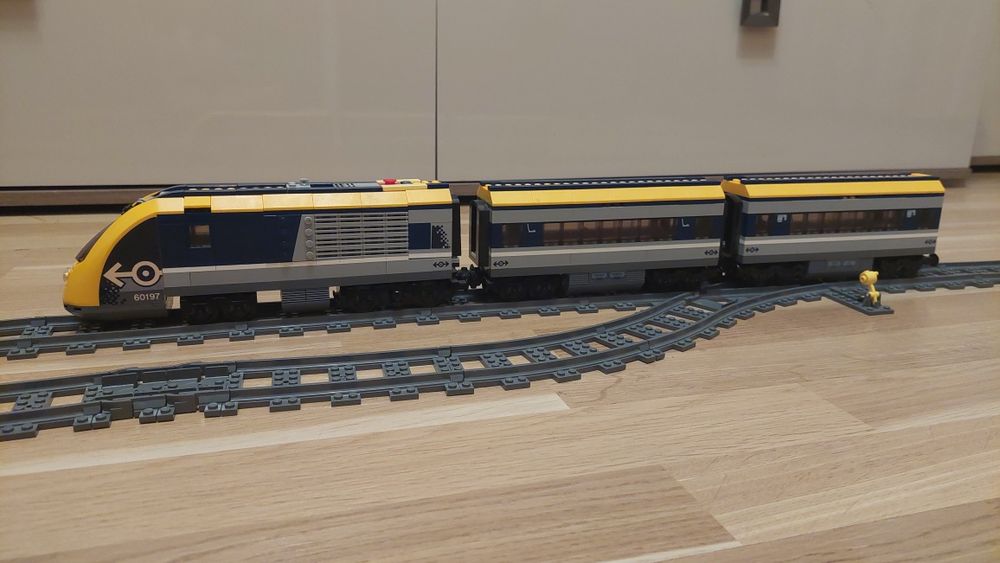 Lego City tren 60197