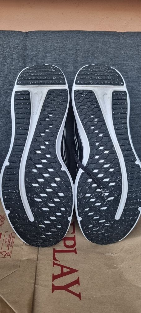 Nike 40 номер дамски