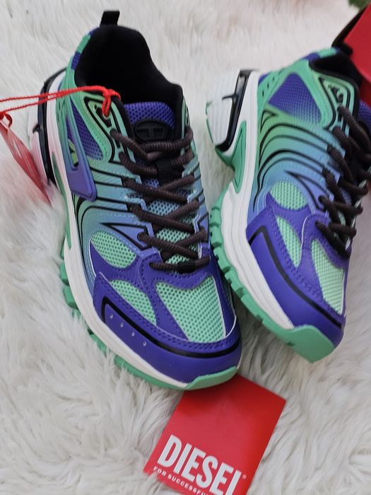 Diesel оригинални дамски сникърси 38 номер