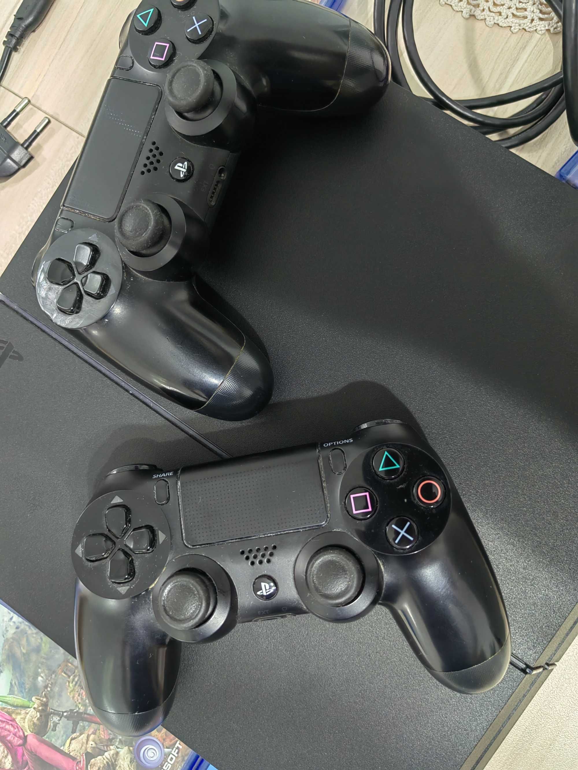 Ps4 1Terabite + 2 контролера и игри