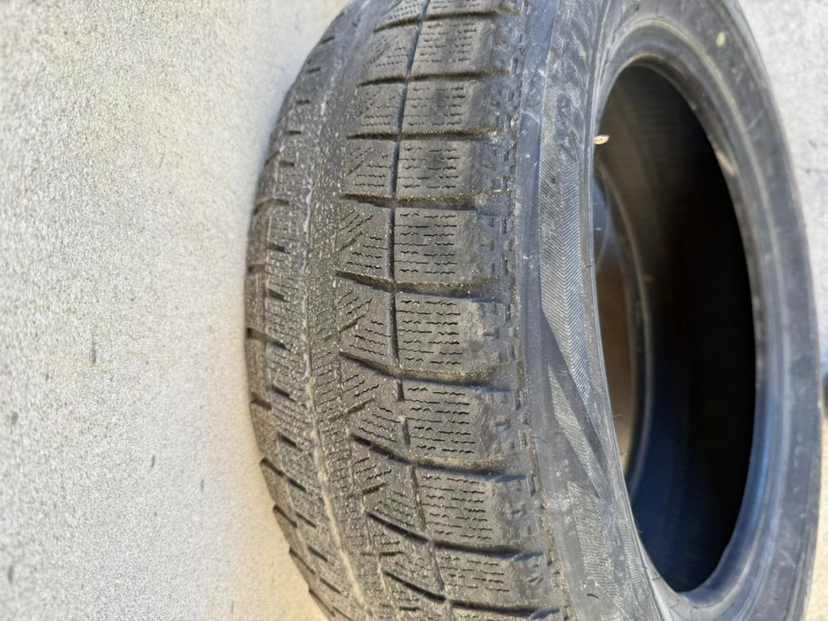 Зимние шины Bridgestone