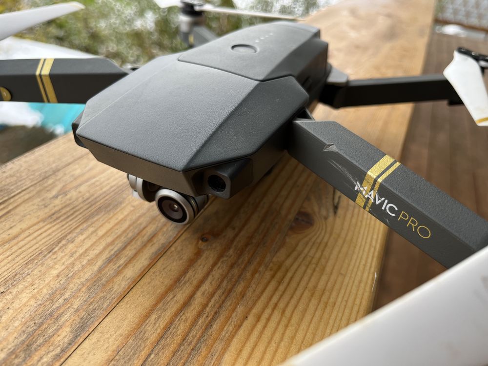 Продам дрон Dji Mavic Pro fly more combo.