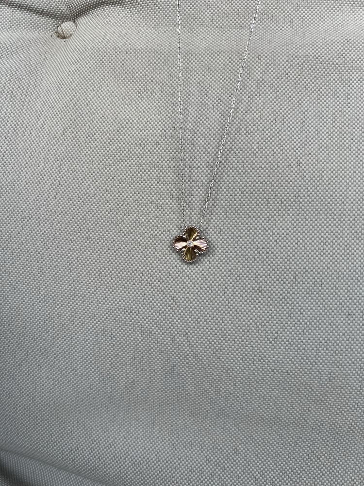 Златно колие Van Cleef
