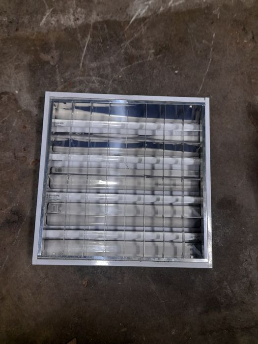 Луминисцентни тела с 4 лампи