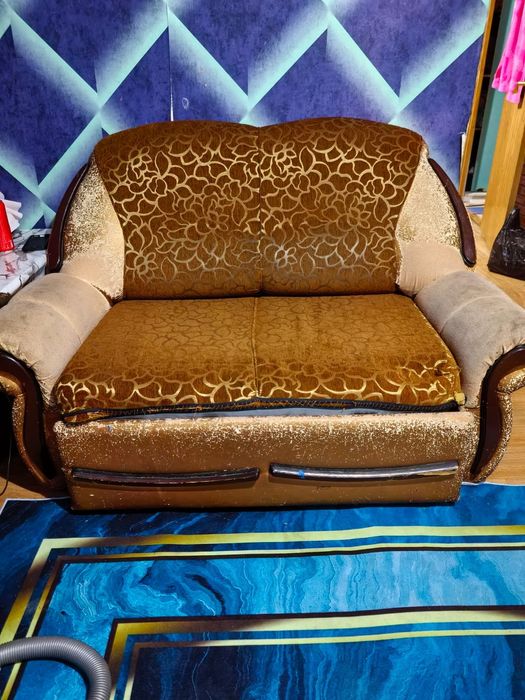 Отдам даром 2 дивана