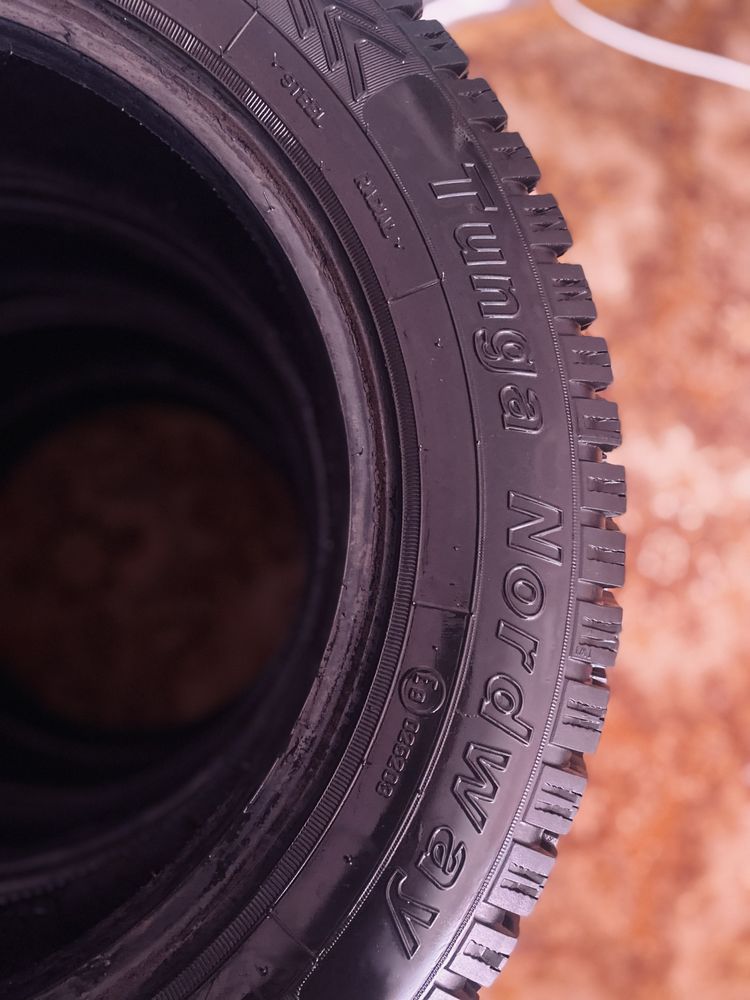 Продам шины 185/65 R15