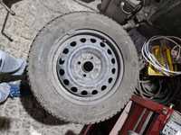 Зимни гуми Goodyear с железни джанти