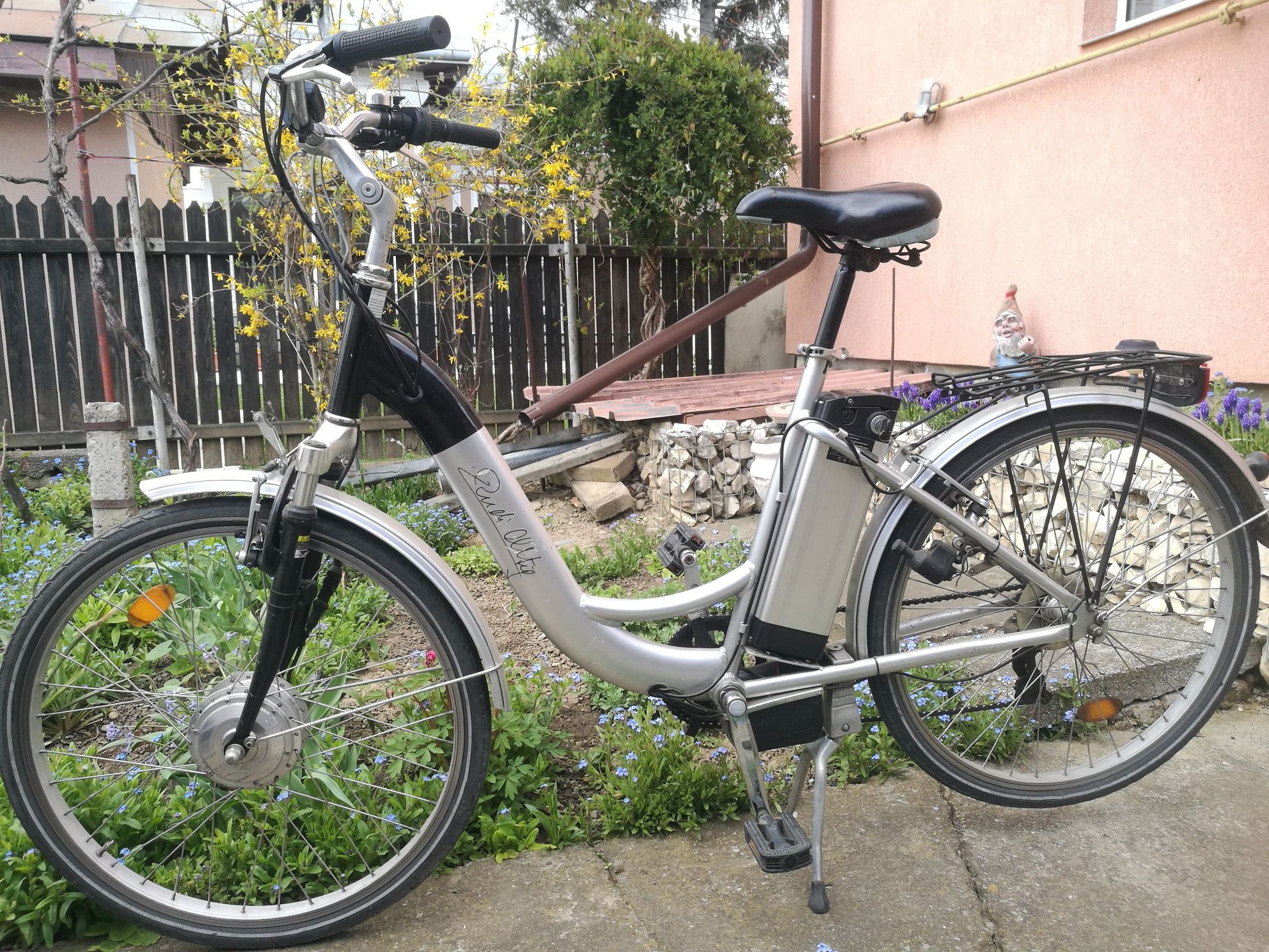 Bicicleta electrică