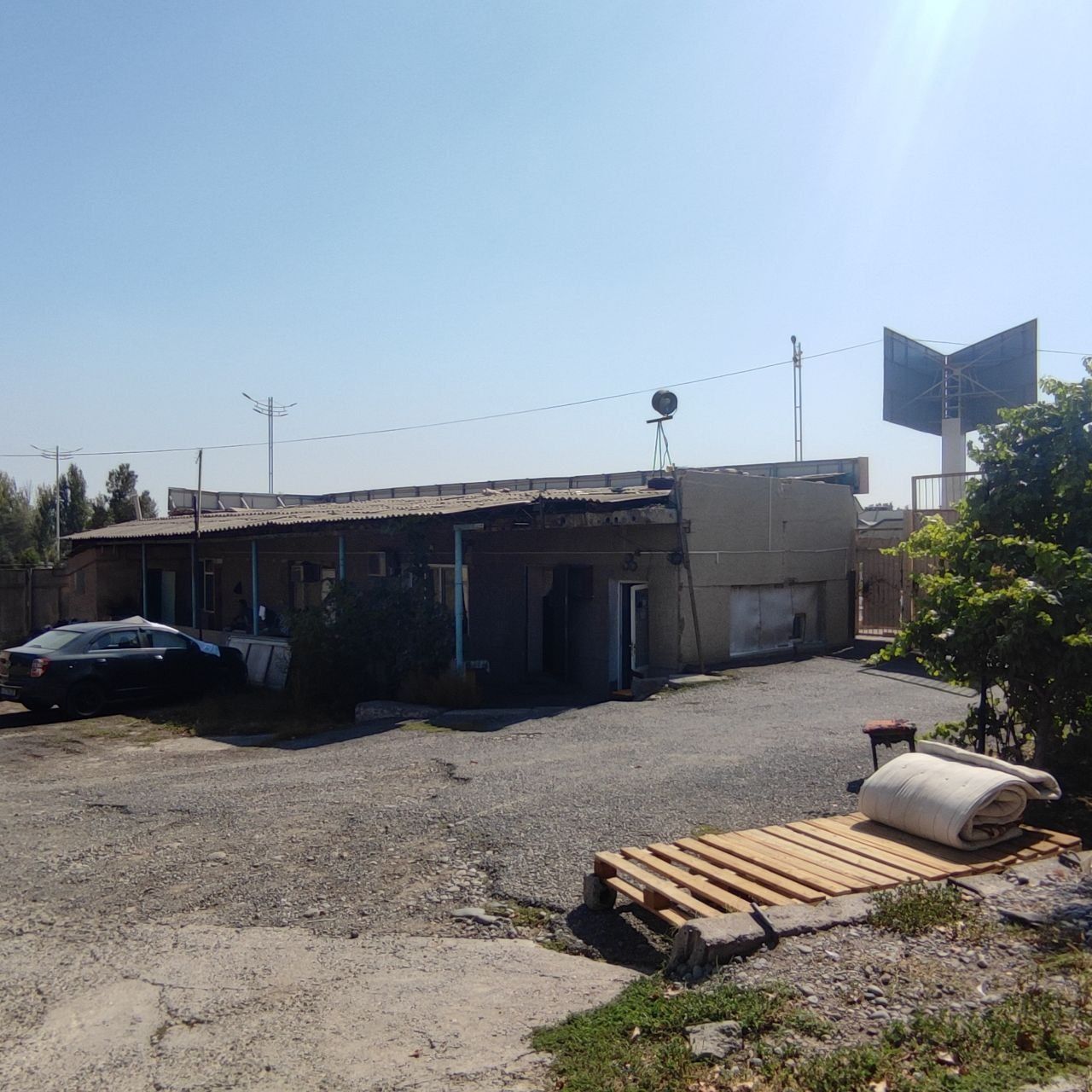 Продаётся база в Дурмене, первая линия, в доль дороги