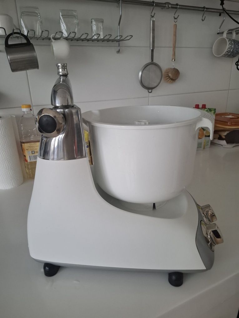 Продам тестомес б/у